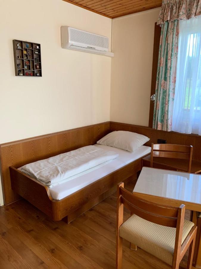 Hotel Arkadenhof Fürstenfeld Buitenkant foto